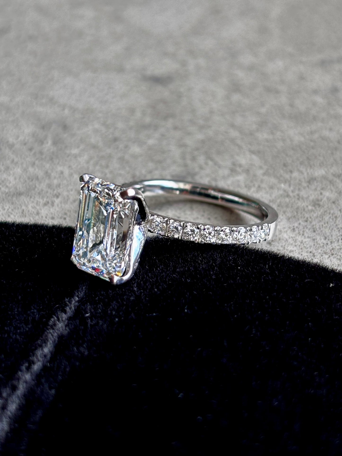 4.53ct VS1 Emerald Cut Lab Grown Diamond Ring | 14K White Gold, IGI Certified
