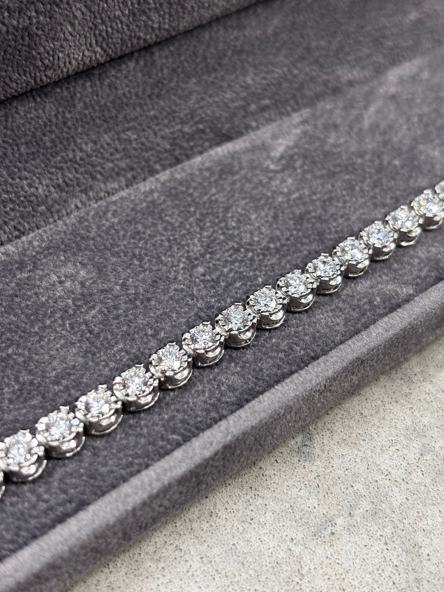 5ct Lab-Grown Diamond Bracelet, Close Up