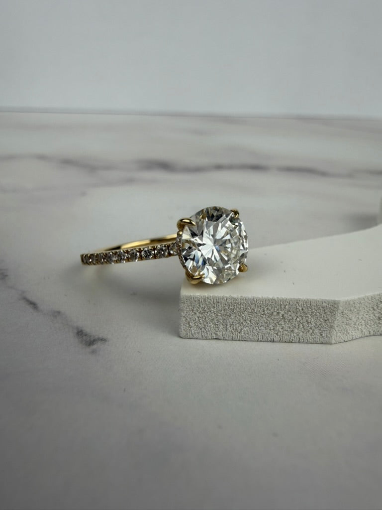 1.79cttw_VVS2_Round_Cut_Lab_Grown_Diamond_Ring_14K_Yellow_Gold_IGI_Certified_front