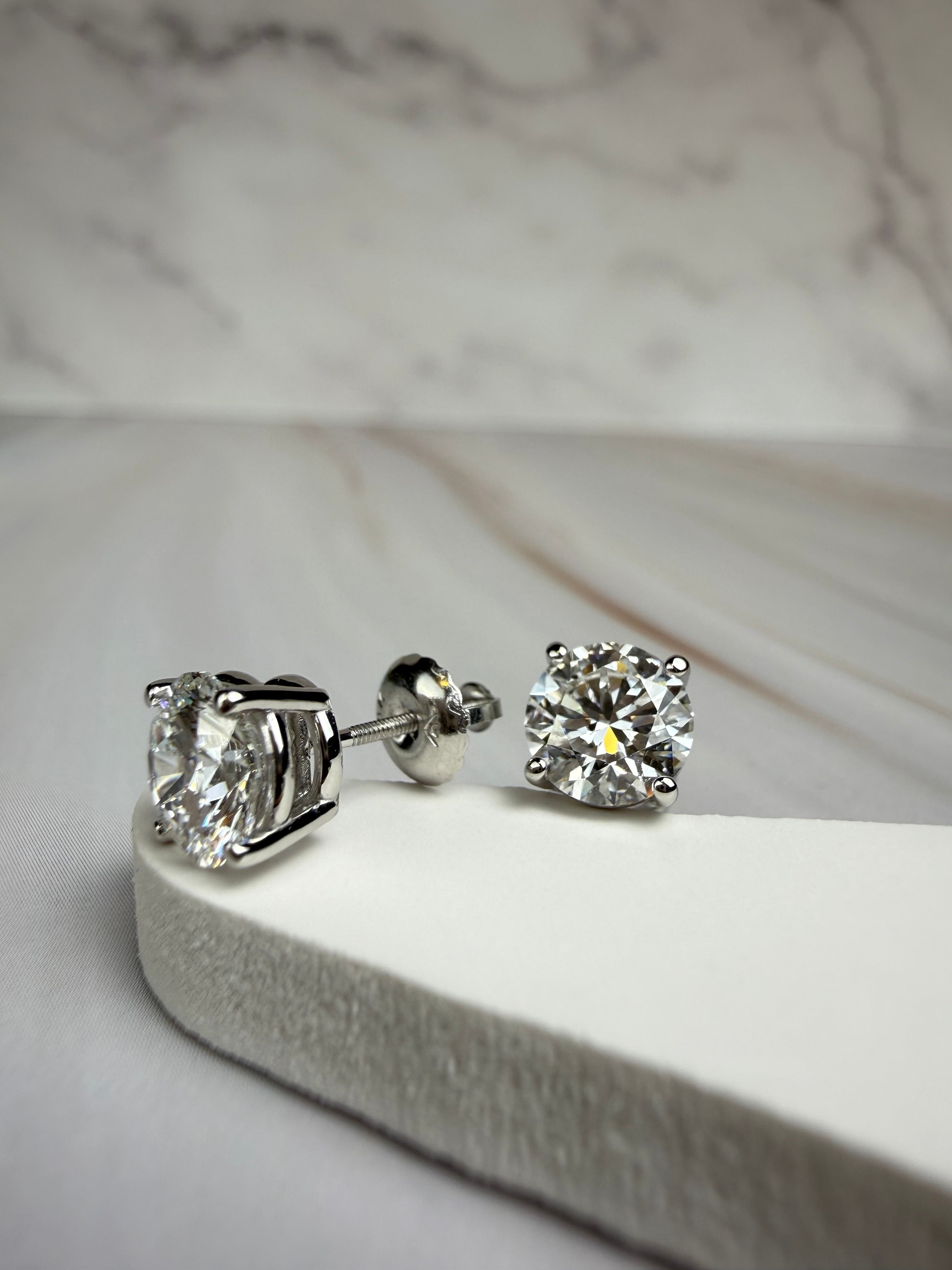 2.00cttw_VVS2_Round_Cut_Lab_Diamond_Earrings_Basket_Set_14K_White_Gold_IGI_Certified_side