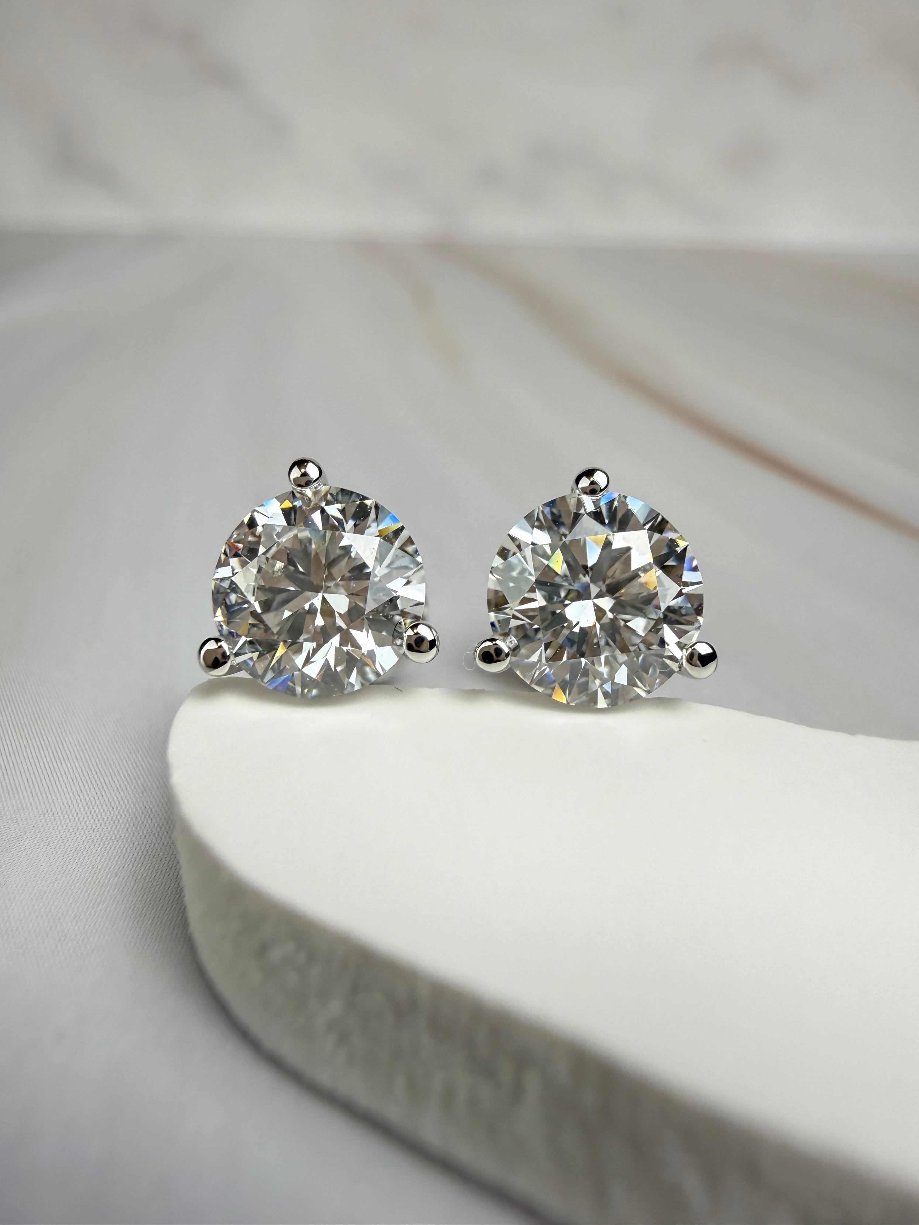 2.00cttw_VVS2_Round_Cut_Lab_Diamond_Earrings_Martini_Set_14K_White_Gold_IGI_Certified_front