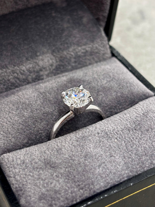 2ct VVS2 Round Cut Solitaire Lab Grown Diamond Ring | 14K White Gold, IGI Certified