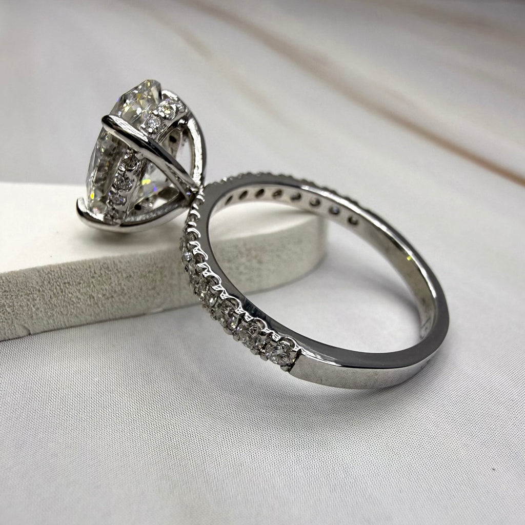 3.37cttw_VVS2_Oval_Cut_Lab_Grown_Diamond_Ring_14K_White_Gold_IGI_Certified_back
