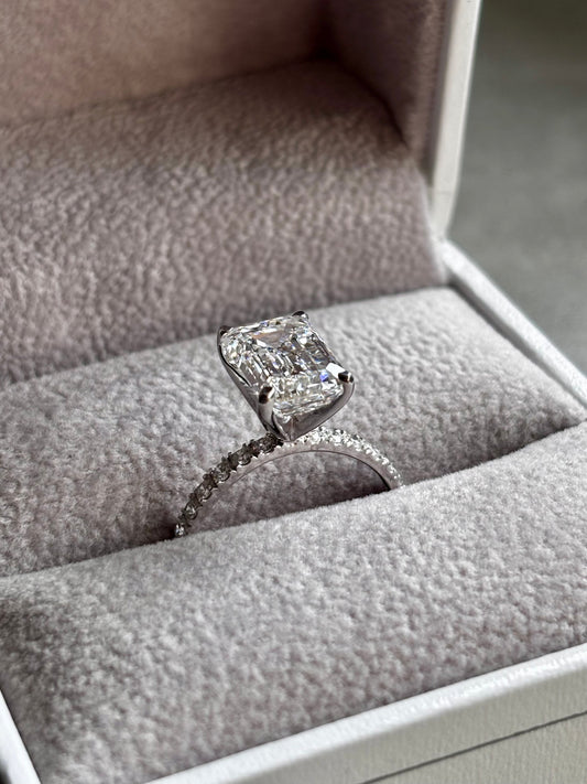 4.53ct VS1 Emerald Cut Lab Grown Diamond Ring | 14K White Gold, IGI Certified