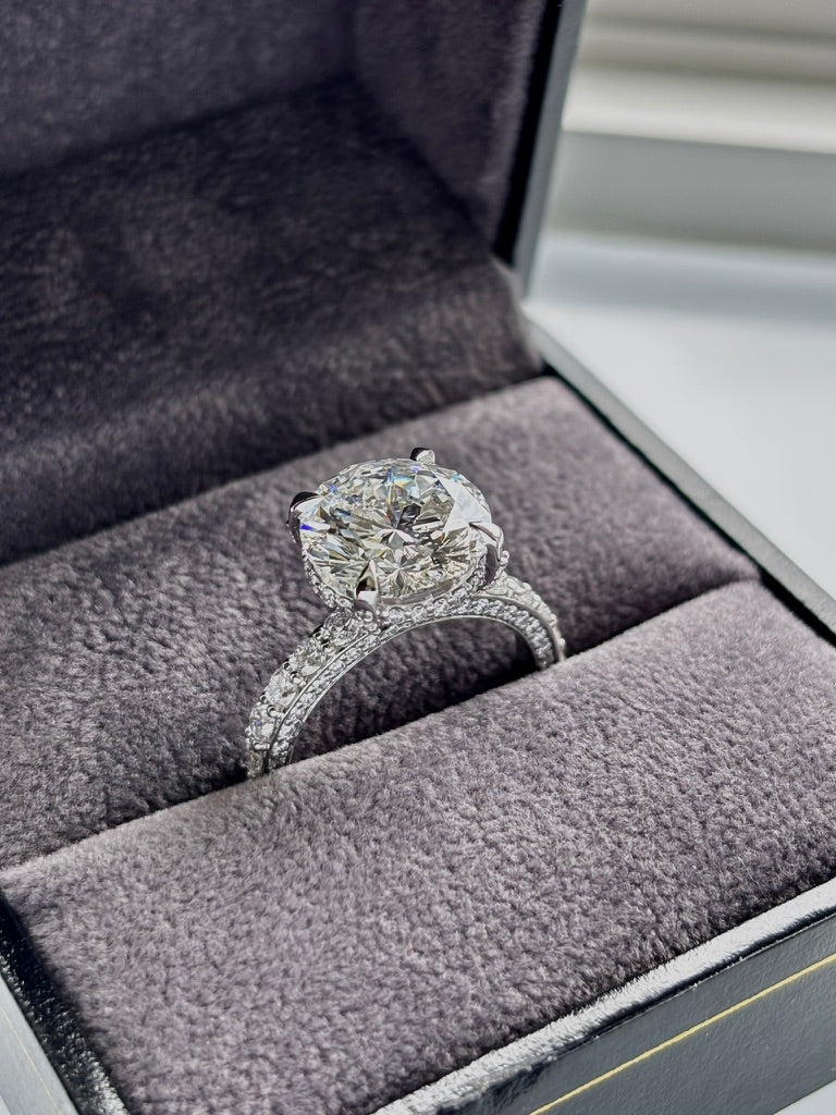 5ct_E_VVS2_Round_Cut_Lab_Grown_Diamond_Ring_14K_Gold_box
