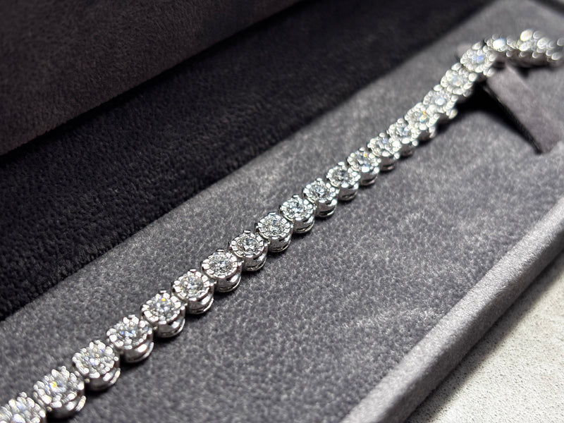 5ct Lab-Grown Diamond Bracelet, Close Up